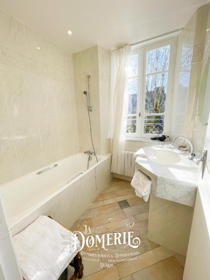 La Domerie - Maison D'Hotes Hotell Aubrac Exteriör bild