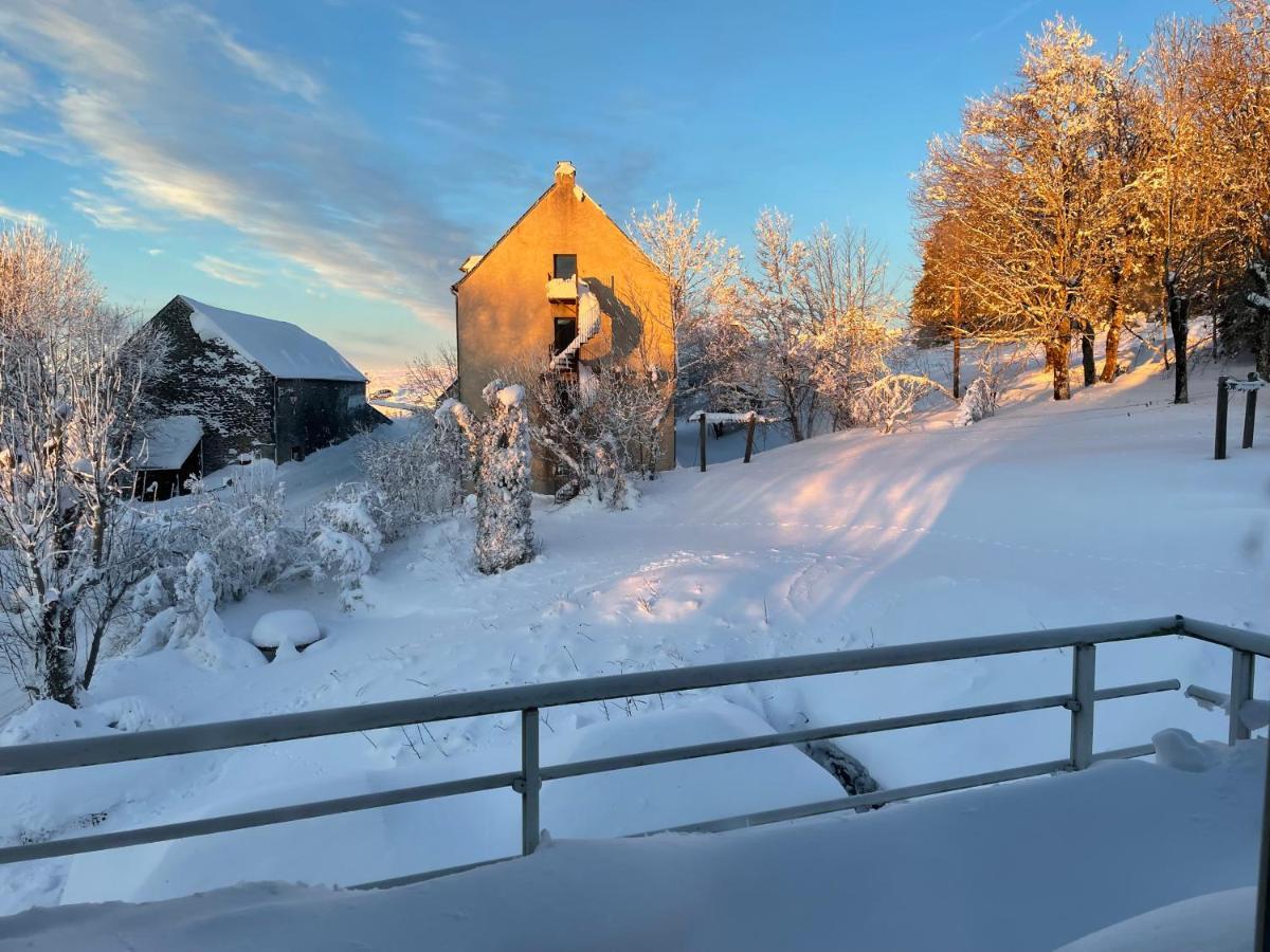 La Domerie - Maison D'Hotes Hotell Aubrac Exteriör bild