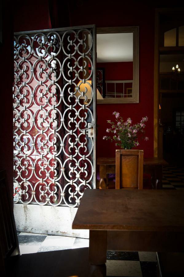 La Domerie - Maison D'Hotes Hotell Aubrac Exteriör bild